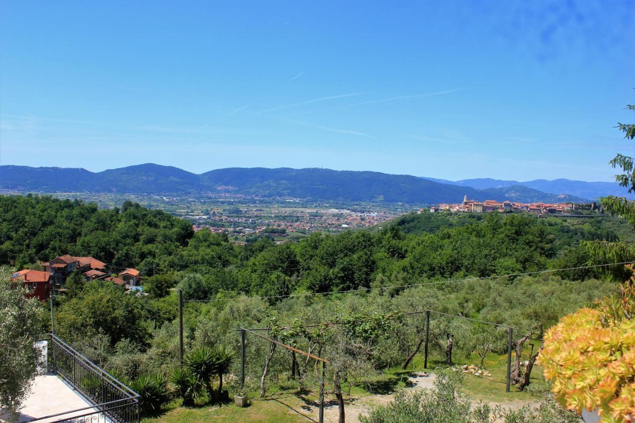 Fattoria Cristina Bilo Rosa Villa Castelnuovo Magra Luaran gambar